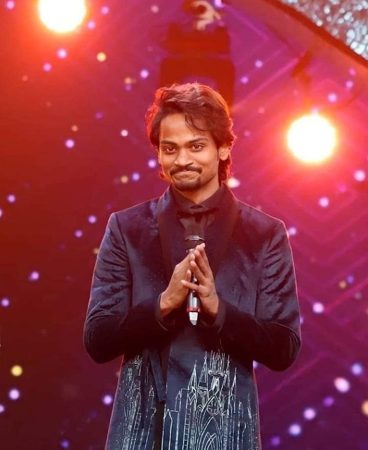 shannufanvinnu's tweet photo. #PeoplesWinnerShannu
Shannu 4 https://t.co/p92n5CMCz8