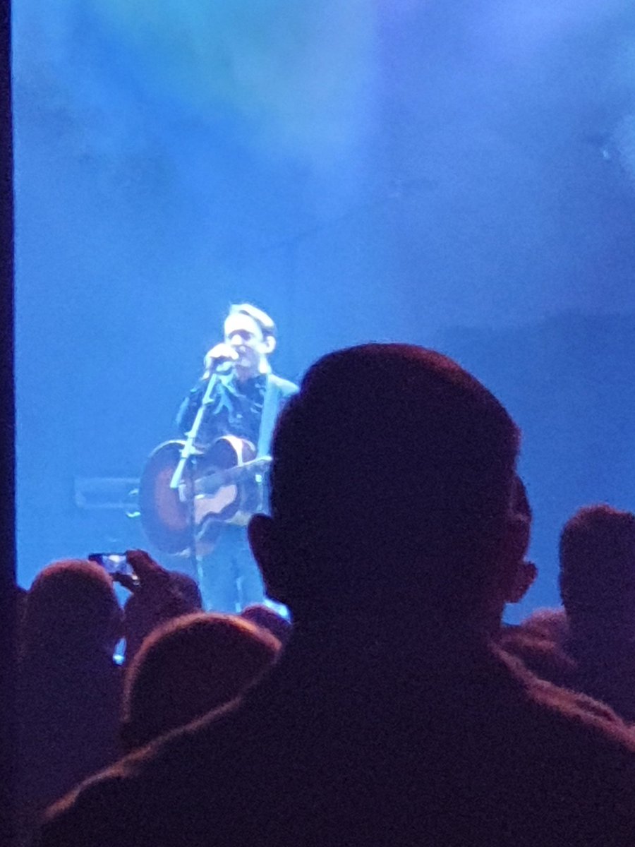 Natalie1973's tweet photo. @tomclarkemusic @OCSmusic Amazing night https://t.co/cq243NcE2c