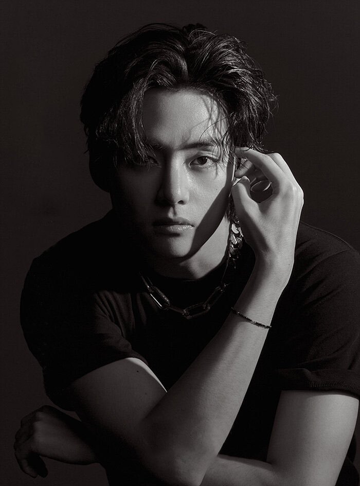 로고제거 (re-edit free)
#V <a href="/BTS_twt/">방탄소년단</a>