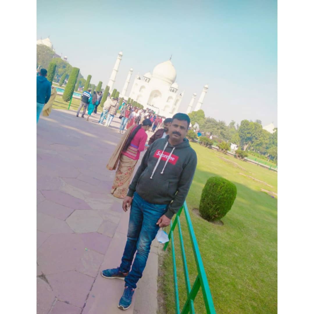 saksham_yadav__'s tweet photo. Taj Mahal😍😍😍
#WithFather https://t.co/LdAaSc5Hem