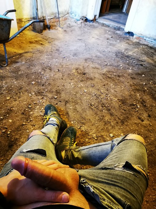 1 pic. Worker boy ??♂??
Wanna help me? ?? https://t.co/BZYOTUuNgk