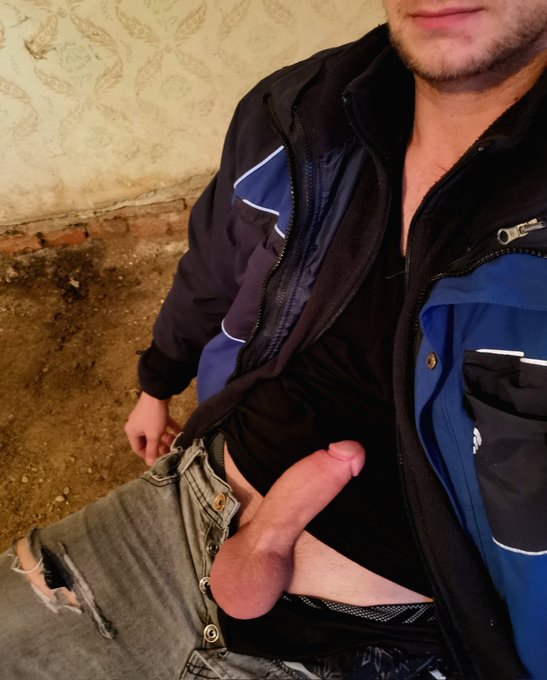 2 pic. Worker boy ??♂??
Wanna help me? ?? https://t.co/BZYOTUuNgk