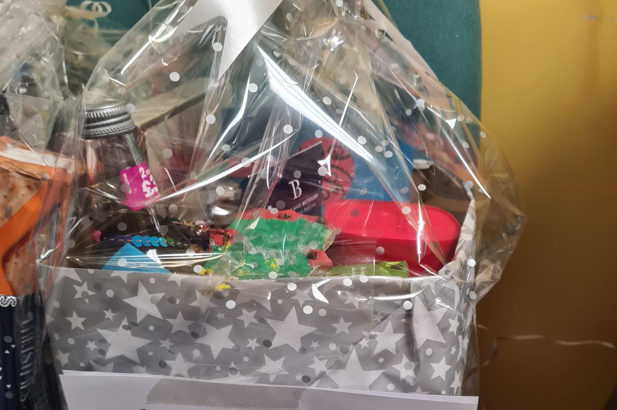 Massive thank you Thornbury primary school who took time to make our dept some laminated covid friendly xmas decs and also made our staff some hampers to “say thank you for what you do and stay safe” we’re not crying you are 😥 ❤️#Kindness #ThankYou @Mel_Pickup <a href="/EmmaClintonAED/">Emma Clinton</a>