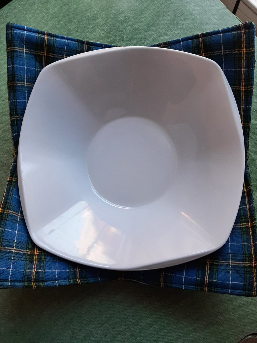 Reversible Tartan Microwave Bowl Holder