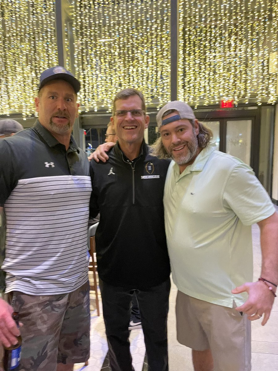 trent_englert's tweet image. Good to hang with these guys before the fight !!! I think I got @CoachJim4UM up to speed on @jay_football history!!!!