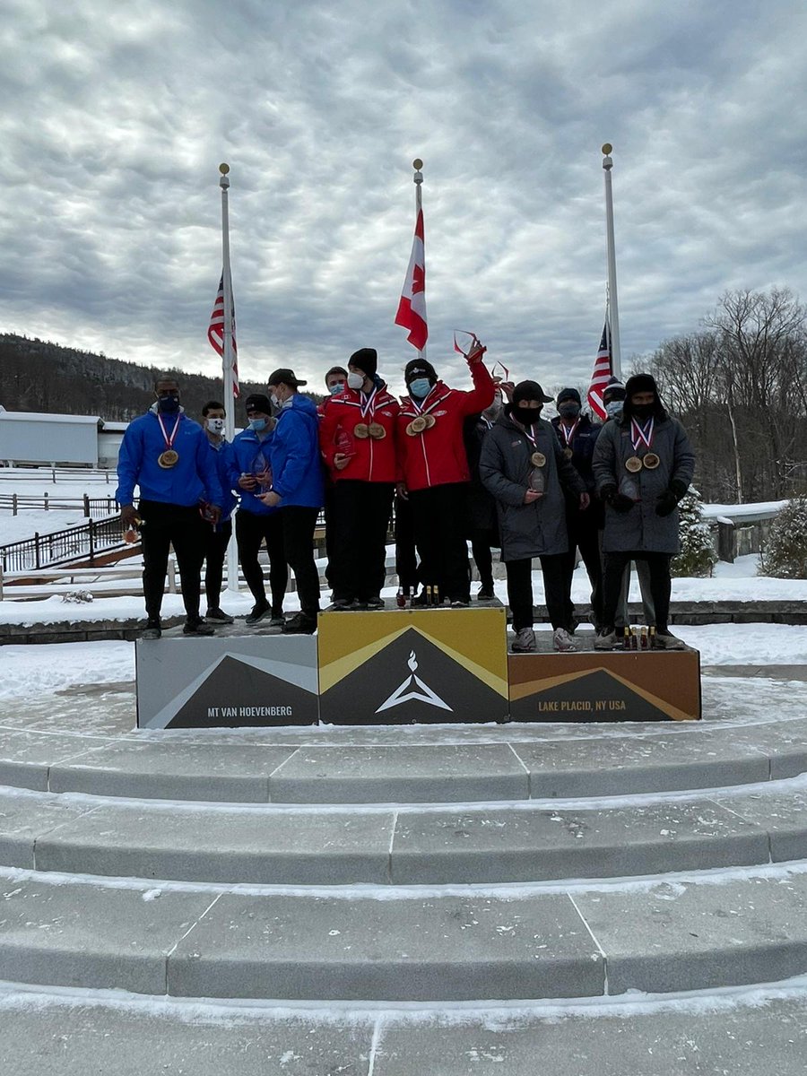 IBSF North American Cup finale in #LakePlacid
🌎 Overall winners of 4-man #Bobsleigh:
2nd @TeamDelDuca🇺🇸, 1st @TaayAustin🇨🇦, 3rd Tyler Hickey🇺🇸