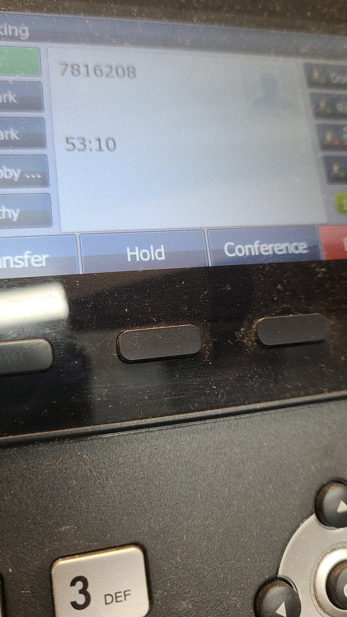 Lieguld's tweet photo. @HomeDepot Now going on 53 mins and I can't even get a manager https://t.co/4Tf3bOUCT3