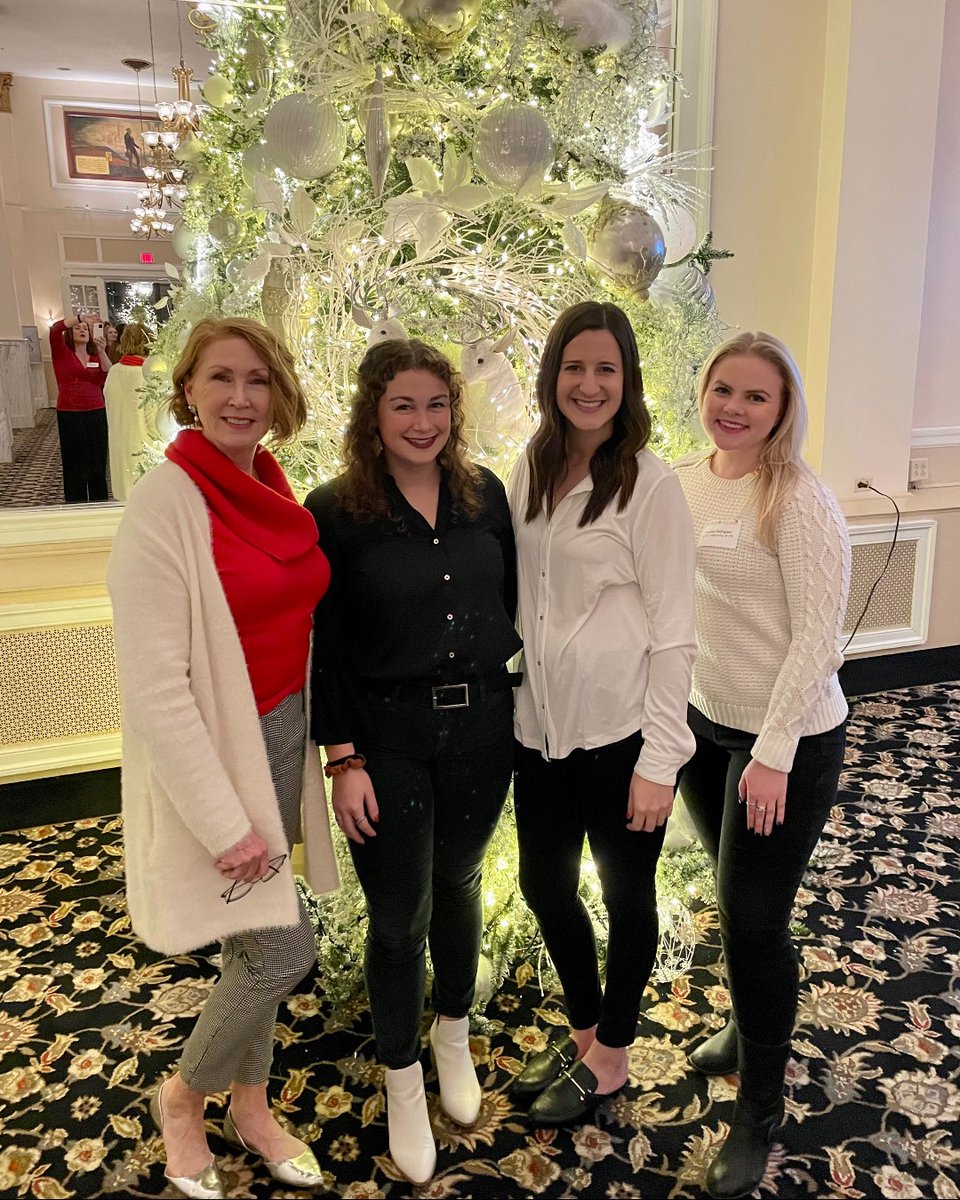 SocialTMktgPR's tweet photo. Our #SocialT team celebrated the holidays with friends and coworkers! ✨ Last week we enjoyed attending #festivities with @WBCLehighValley and @AAFGLV 🎄 #StaySocial https://t.co/iZdgzYgFfZ
