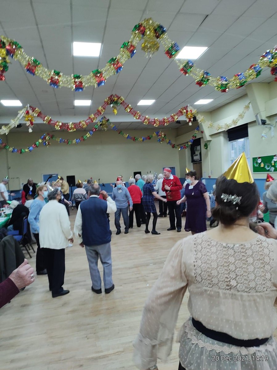 FMN_Buddies's tweet photo. Really busy day today Forget-Me-Not Buddies Christmas Party - everyone had a great time @leeann_james #dementia #Tameside #Christmas2021 #supportlocalgroups https://t.co/cfQirjBucu