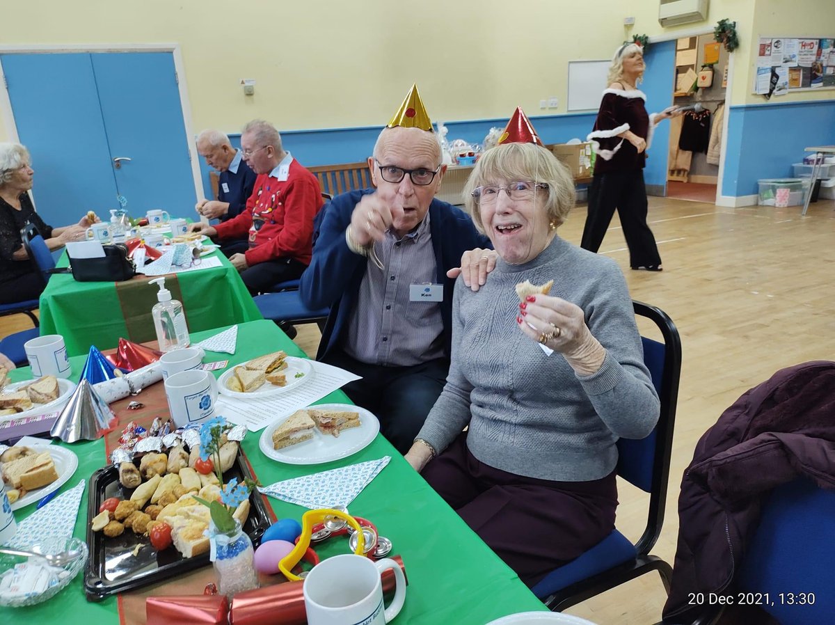 FMN_Buddies's tweet photo. Really busy day today Forget-Me-Not Buddies Christmas Party - everyone had a great time @leeann_james #dementia #Tameside #Christmas2021 #supportlocalgroups https://t.co/cfQirjBucu