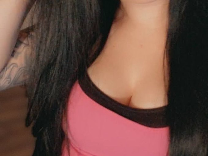 Je suis actuellement en ligne sur SkyPrivate - syst&egrave;me de paiement &agrave; la minute pour les &eacute;missions en<a href="/tag/nouvellephotodeprofil"class="tags"><span>#nouvellephotodeprofil</span></a>