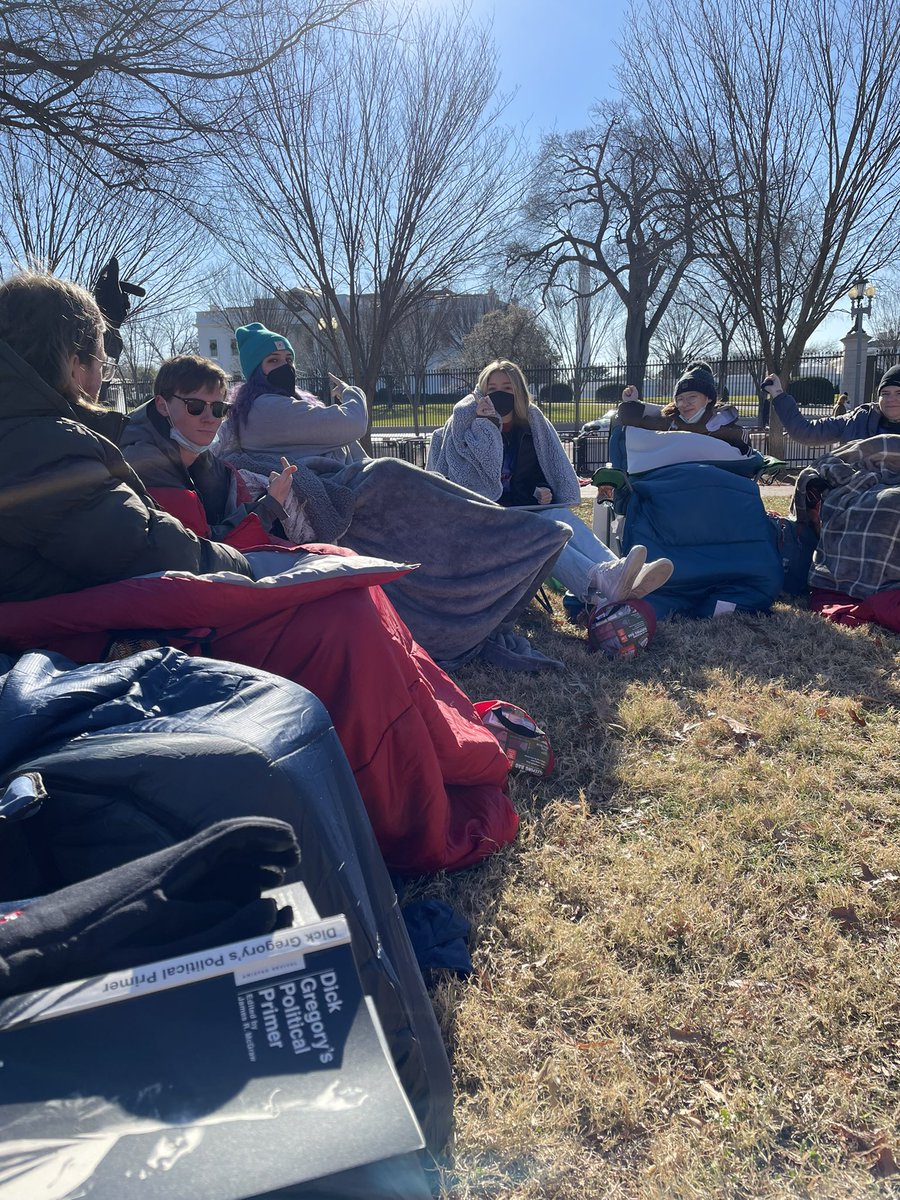 shanag888's tweet photo. Today is Day 15 of our #HungerStrike4Democracy. Over 40 ppl across the country have signed up to do solidarity strikes with us!

Fixing our broken democracy isn’t a partisan issue, it’s an American issue.

@POTUS, young people helped elect you. Please pass the #FreedomToVoteAct! https://t.co/rbAIJ4jyNt