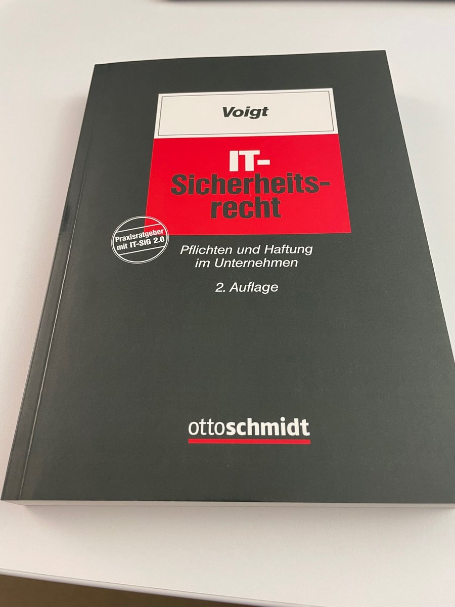 With everybody talking about the log4j vulnerability (and also Xmas upcoming, in case you are still in need of a present ;-) - what better timing to publish the 2nd edition of my (German only) handbook on IT security law...