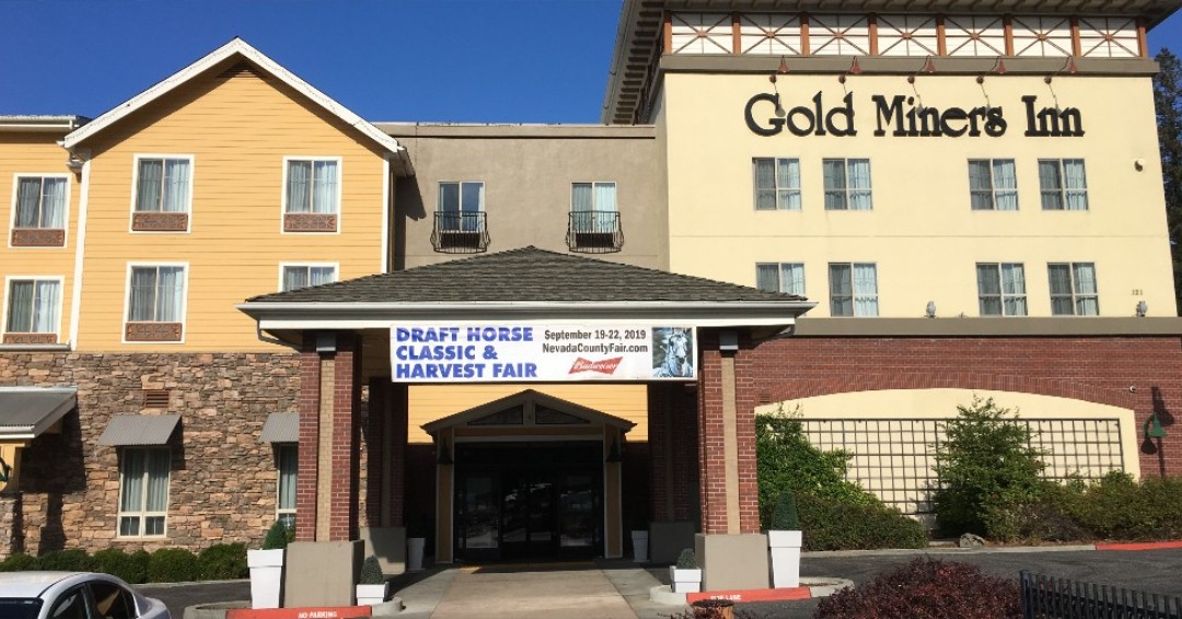 Well. Let's see if I can be #consistent on this. Everyday, I will post an image that chronicles (is that a word?) my time aiding the <a href="/R5Usfs/">usfs_r5</a> <a href="/Tahoe_NF/">USFS-Tahoe National Forest</a> Public Affairs Office. I stayed at <a href="/TheGoldMinersIn/">The Gold Miners Inn</a> in <a href="/NevadaCountyCA/">County of Nevada, CA</a>. Their continental breakfast is delish. Highly recommended