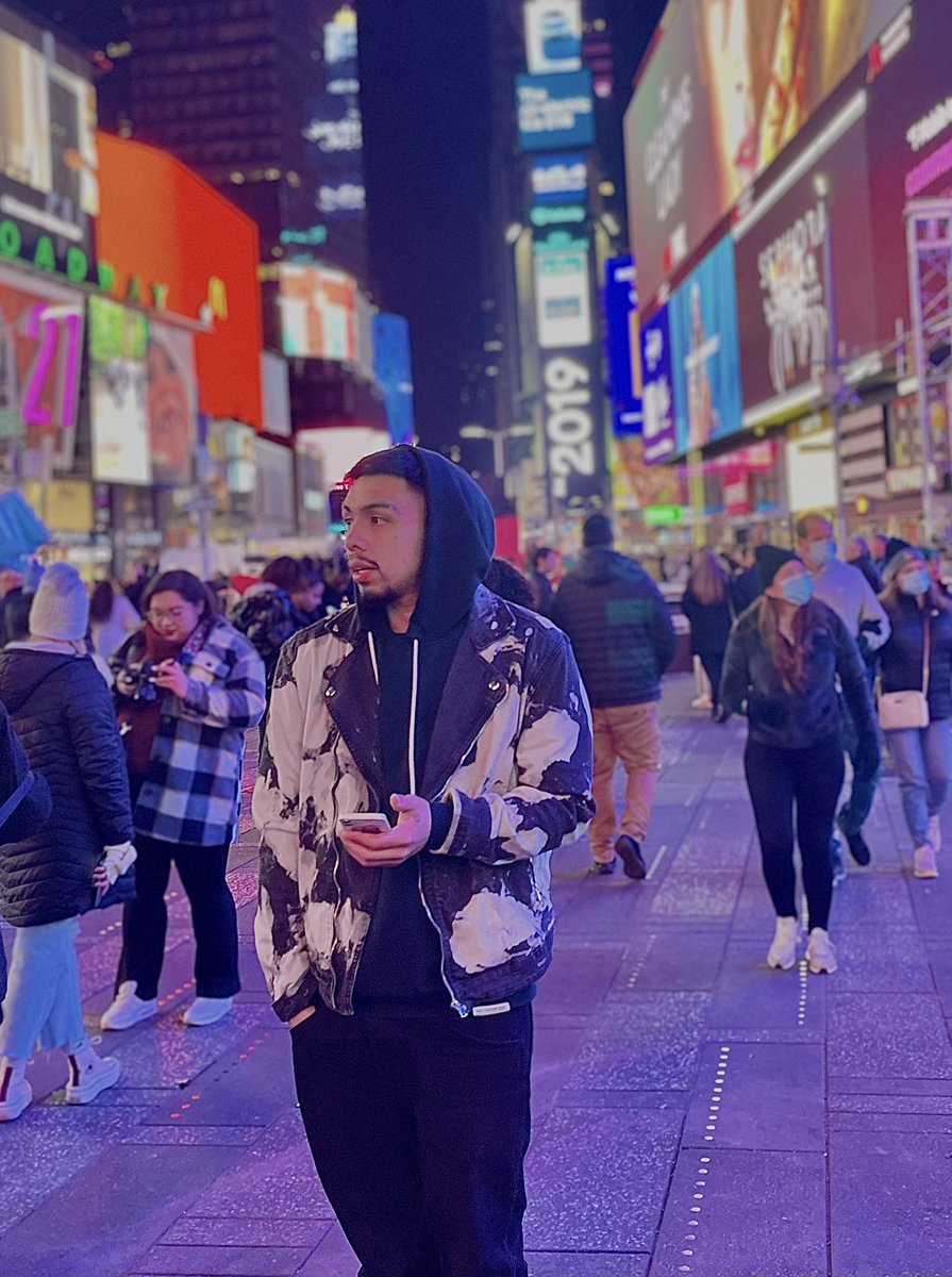 sluttyese's tweet photo. Lil NYC action https://t.co/qbWHlEHP2h