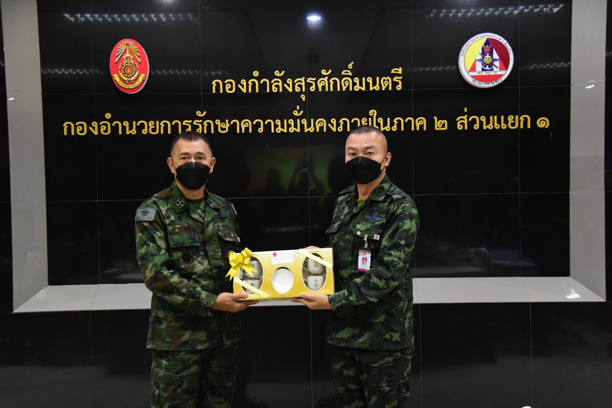 RTARF_PR's tweet photo. วันที่ 20 ธันวาคม 2564 พลเรือเอก ทรงวุฒิ  บุญอินทร์ รองผู้บัญชาการทหารสูงสุด/รองผู้บัญชาการศูนย์บัญชาการทางทหาร เป็นผู้แทน ผู้บัญชาการทหารสูงสุด/ผู้บัญชาการศูนย์บัญชาการทางทหาร ตรวจเยี่ยมและบำรุงขวัญหน่วยปฏิบัติงานในสนาม เ��ื่องในโอกาสวันขึ้นปีใหม่ ในพื้นที่ กองกำลังสุรศักดิ์มนตรี https://t.co/WA4ieWIrPc