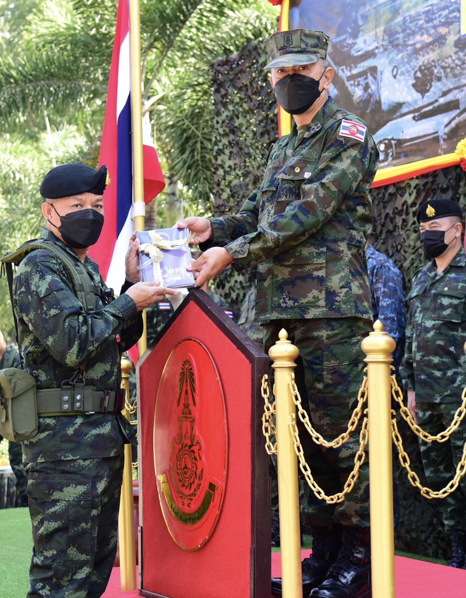 RTARF_PR's tweet photo. วันที่ 20 ธันวาคม 2564 พลเรือเอก ทรงวุฒิ  บุญอินทร์ รองผู้บัญชาการทหารสูงสุด/รองผู้บัญชาการศูนย์บัญชาการทางทหาร เป็นผู้แทน ผู้บัญชาการทหารสูงสุด/ผู้บัญชาการศูนย์บัญชาการทางทหาร ตรวจเยี่ยมและบำรุงขวัญหน่วยปฏิบัติงานในสนาม เ��ื่องในโอกาสวันขึ้นปีใหม่ ในพื้นที่ กองกำลังสุรศักดิ์มนตรี https://t.co/WA4ieWIrPc