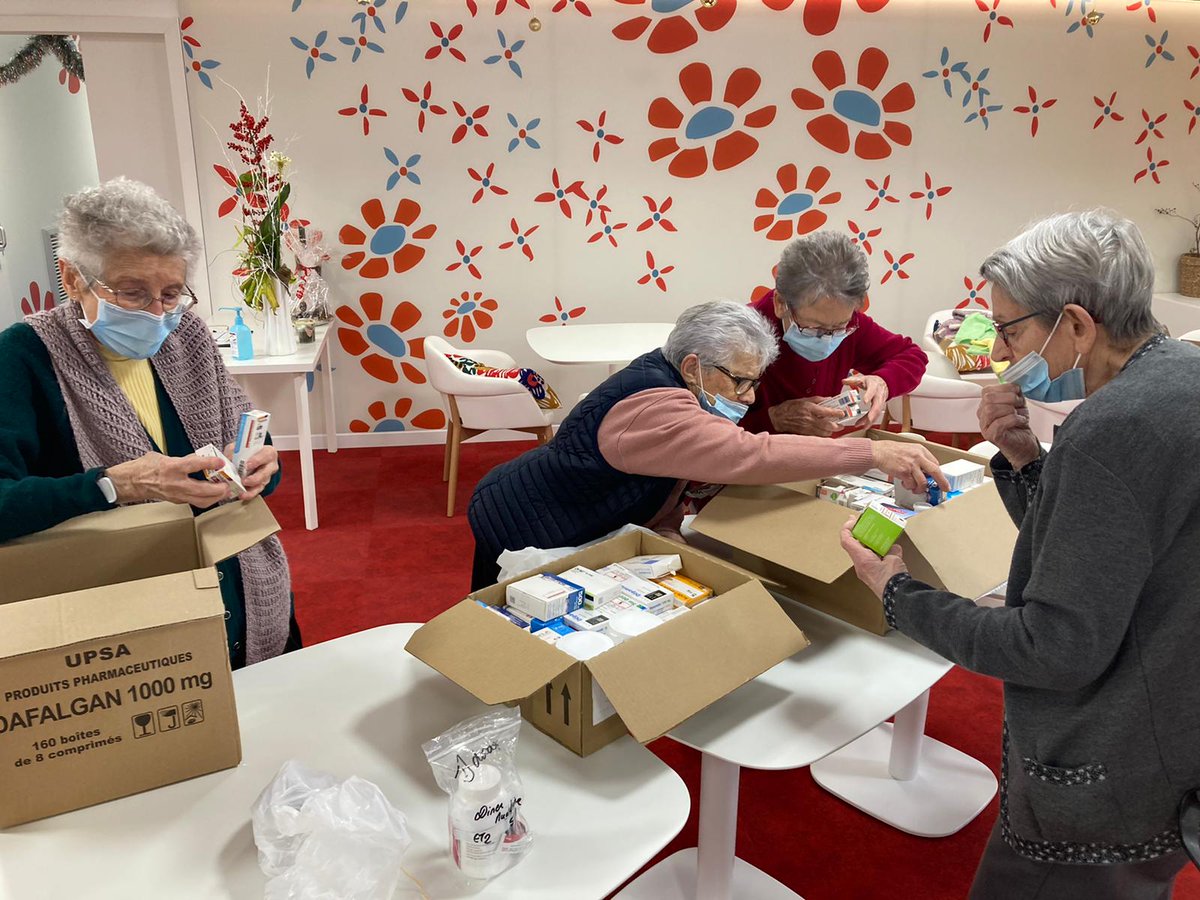 Plus de 20kg de médicaments et produits de soin ont été récoltés par nos résidents de <a href="/SenCesson35/">Senioriales Cesson-Sévigné</a> pour "Les Valises pour Beyrouth", association humanitaire qui envoie de l’aide matérielle au Liban. Félicitations pour cette action solidaire ! 🤝

#Solidarité #Senioriales