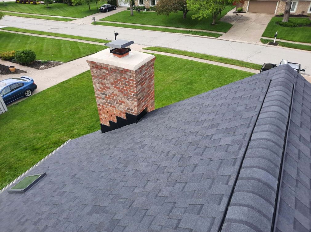 HoosierRoof's tweet photo. Did you know..

Your chimney flashing is the strip of metal that seals the intersection of the chimney and your roof and is one of the most common spots for roof leaks to develop. 

Be sure to have your chimney inspected before Santa comes through!
https://t.co/yiw69CwRVT https://t.co/p0Xn9wfGoE