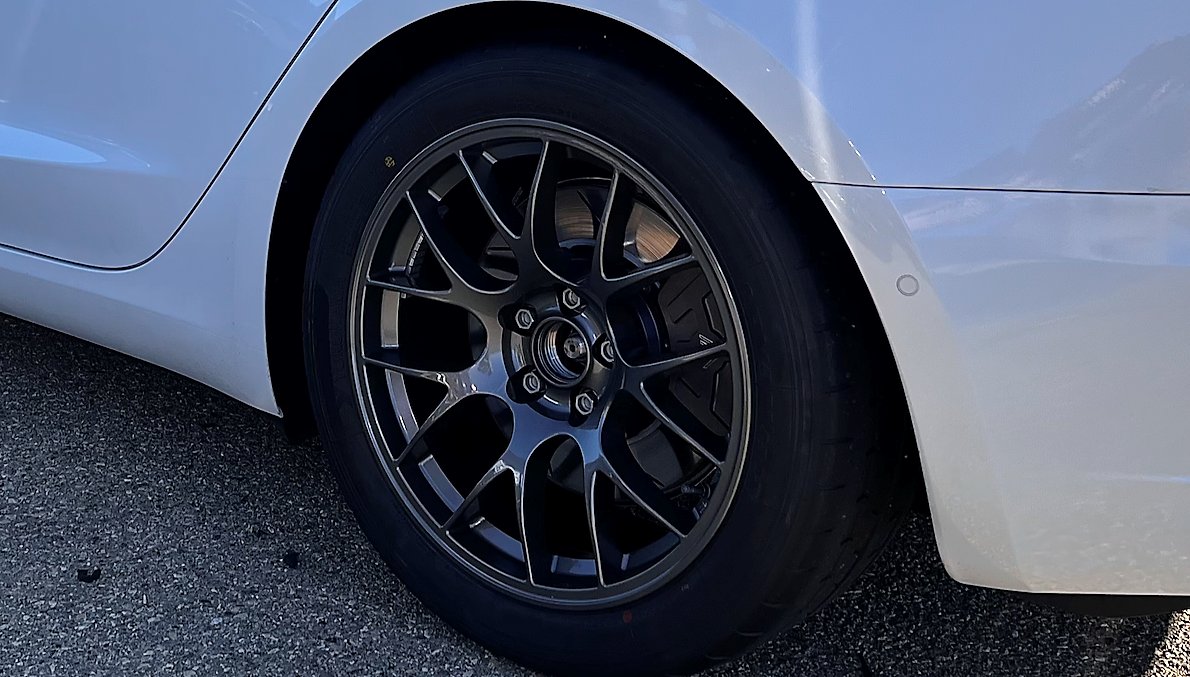 MountainPassEV's tweet photo. MPP Racer Julio put his MPP.R 368mm BBK through its paces last weekend at the track. We love it when customers use our parts as intended, and the matching rear BBK is a lovely sight too.
#mountainpassperformance #tesla #model3 #model3performance #stoptech https://t.co/7AcbKmTLbq