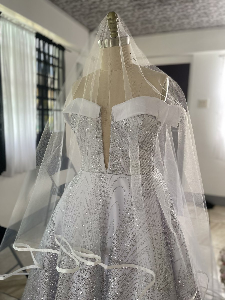 ShaShaDesignsGY's tweet photo. Magical Mondays in the studio. #shashadesigns #wearshashadesigns #bridalwear https://t.co/gKPEehyt4V