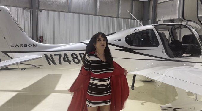 Check out what I did to bless my friends new plane.  https://t.co/ut0etgAKsU https://t.co/gQcILWxvbU<a href="/tag/realloyalfans"class="tags"><span>#realloyalfans</span></a>