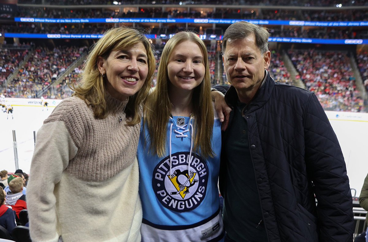 Yesterday was New Jersey-native Drew O'Connor's first NHL game in his home state. 

In honor of the occasion, he ordered 32 of his No. 10 jerseys for his family.

The (very big) O'Connor family is thrilled for @drewoconnor17: pens.pe/3pbVlO9