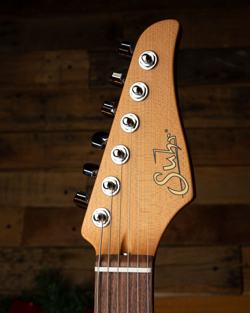 SuhrCustom's tweet photo. Custom Classic T built for Humbucker Music!
Find a dealer now at https://t.co/QFUoXZAGyc.
Instrument Specifications:
Serial Number: 65319
Model: Classic T
Finish: Dakota Red
Body Wood: Alder
Neck: Roasted Maple with Indian Rosewood
*
*
*
#suhr #suhrcustom #guitar #classict https://t.co/tY4LEnl8Bw