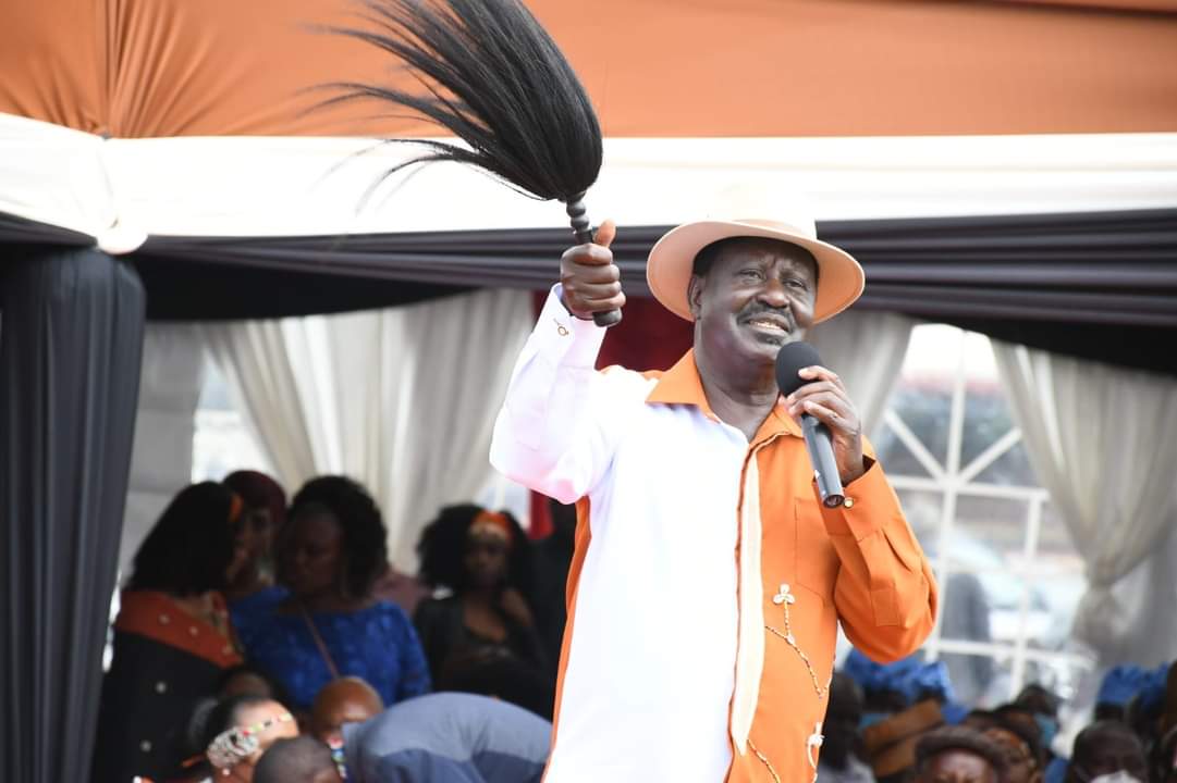 BbiBridges's tweet photo. I need 500 followers Kama kura yako ni ya Raila Odinga 2022 drop your handle here we follow each other.

Follow me I will follow you back just for BABA 👍 

Let's  Goooo....

Retweet 🔁 and follow for RAILA 

LIKE 👍 and follow FOR RUTO https://t.co/AX3DBEIk4A