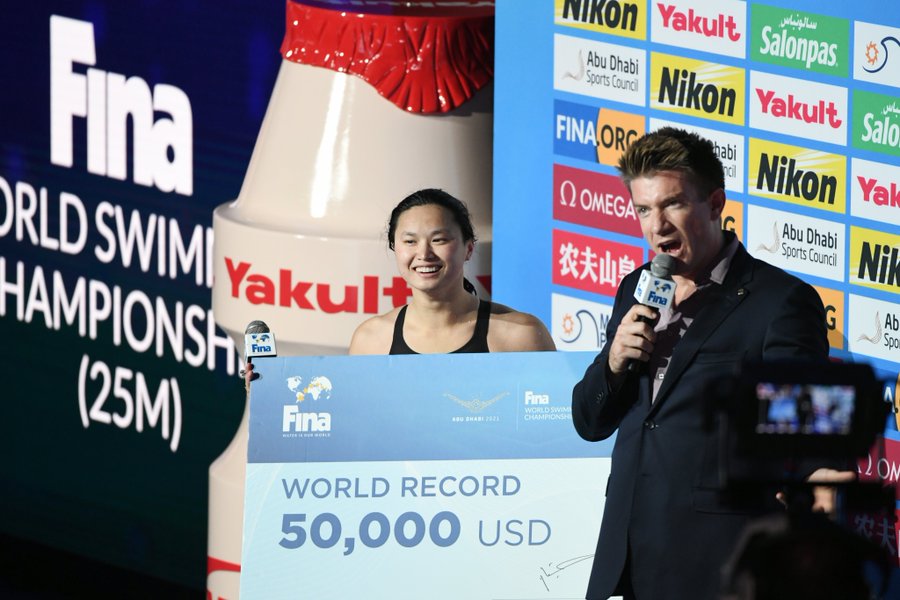 Yet abother World Record has been set!

Maggie Macneil from Canada set a new World Record in the 50m Backstroke Final - 25.27