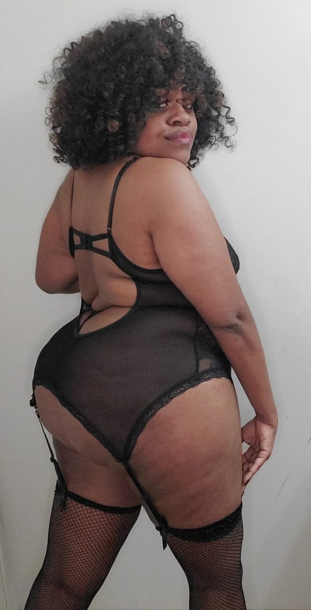 My ass be doing the most frfr, make you think she soft and squishy... Nope she solid and might just bite your back lol. #CuntSipper #onlyfans #of #pornhub #ph #sexy #ebony #black #bbw #fatassebony #bigbooty #playtime https://t.co/wXeAHDN8pD https://t.co/RUizAuUbxG