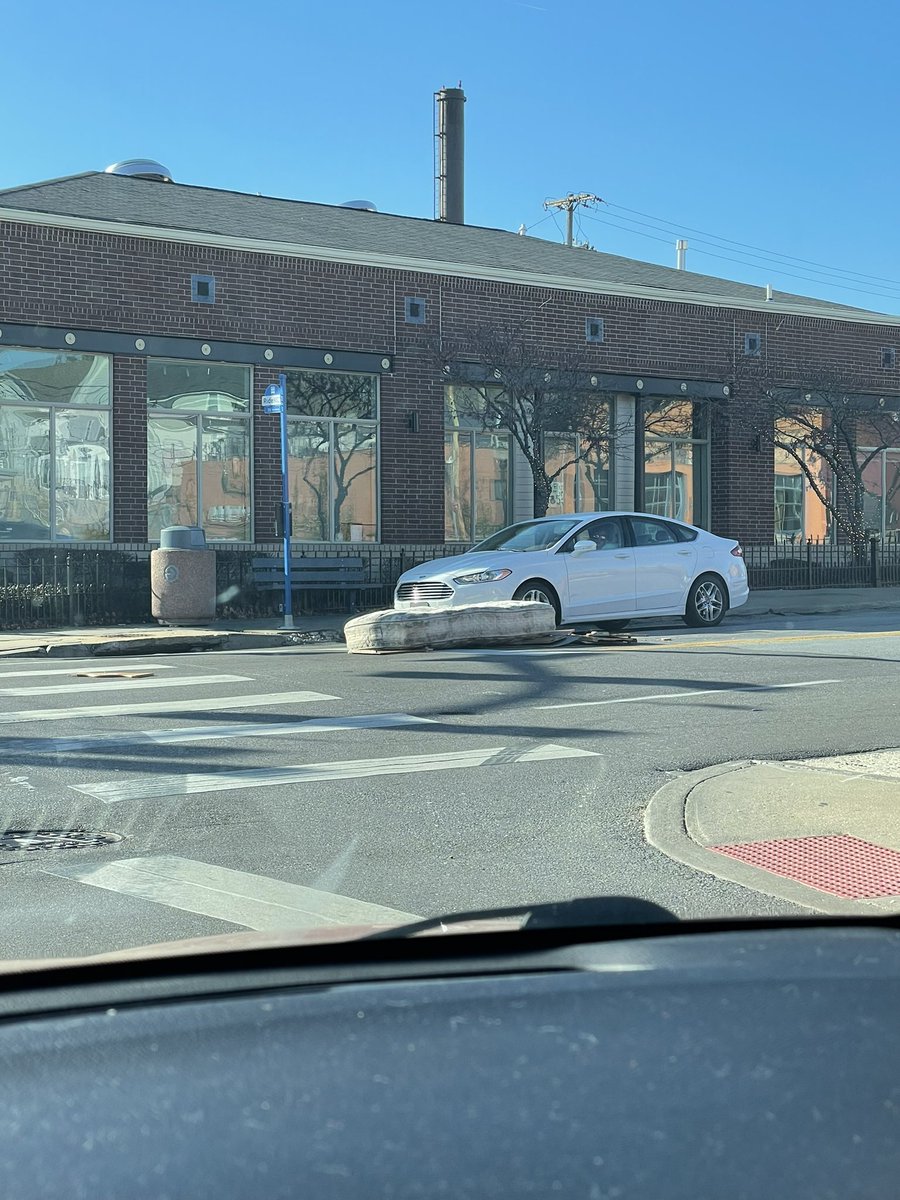 The_Avester's tweet photo. Hey @KCMO311 and @kcpolice there’s a mattress and other debris in the eastbound lanes of 31st Street at the Gillham signal https://t.co/UsC2lrMwNw