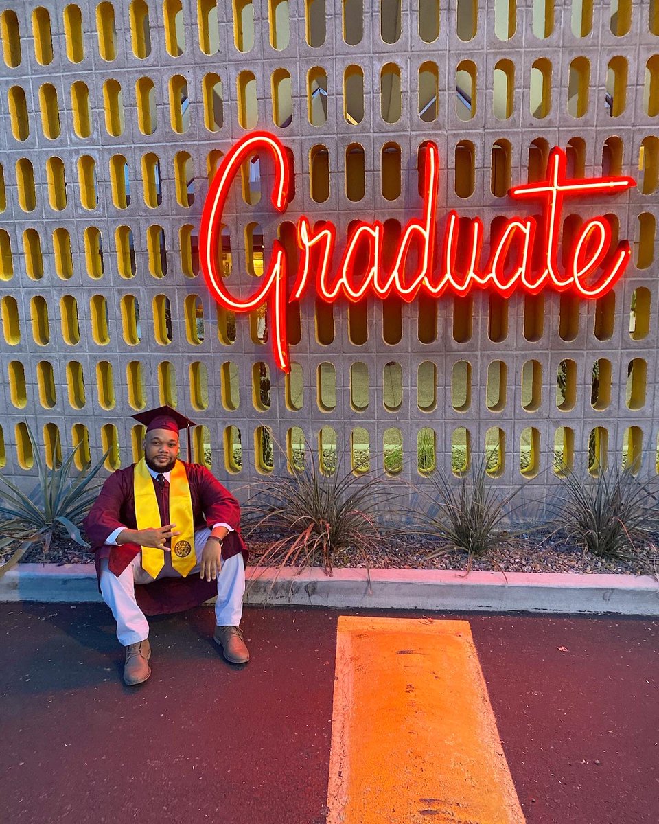 AiYoNick's tweet photo. Pulled up to @ASU last week like #ASUGrad @asuonline #UrbanPlanner #Finally https://t.co/2XDfcZEpzE