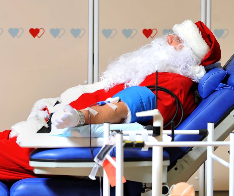 In 1⃣ hour you could save up to 3⃣ lives by giving blood at the hotel on 24th &amp; 30th Dec <a href="/WelshBlood/">Welsh Blood 🏴󠁧󠁢󠁷󠁬󠁳󠁿</a>
  
🎅If Santa can make time to give blood you can too.

🎁Book your donation today and give someone #thebestgift this #Christmas ❄  

Book here: wbs.wales/Heronston11