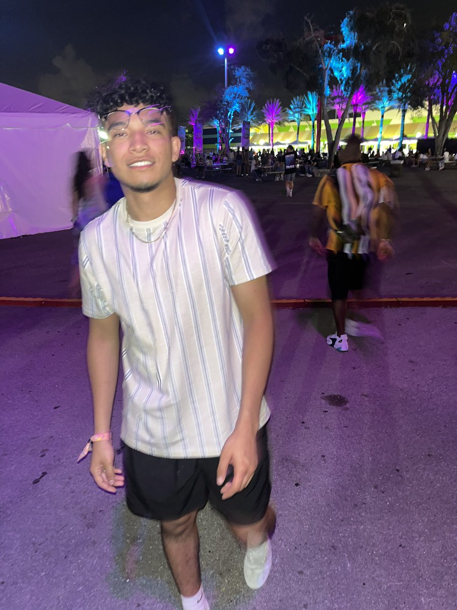 J3Alva's tweet photo. Miami ✅ https://t.co/U8yPOVuvJB