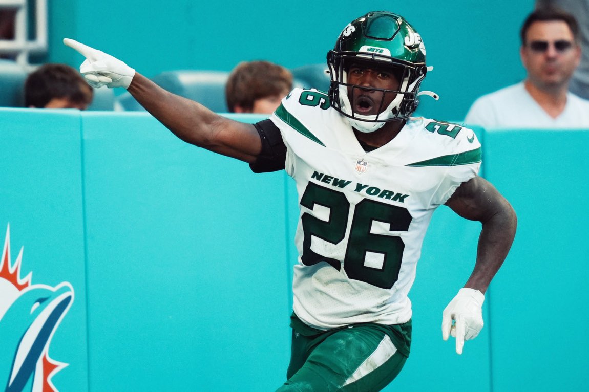 PFF_Jets's tweet photo. Highest graded #Jets vs Miami (min. 25% snaps)

1️⃣ Ryan Griffin: 90.5
2️⃣ John Franklin-Myers: 84.8
3️⃣ Brandin Echols: 84.2
4️⃣ Bryce Hall: 82.6
5️⃣ Tevin Coleman: 78.6 https://t.co/PWWUwZtkPr