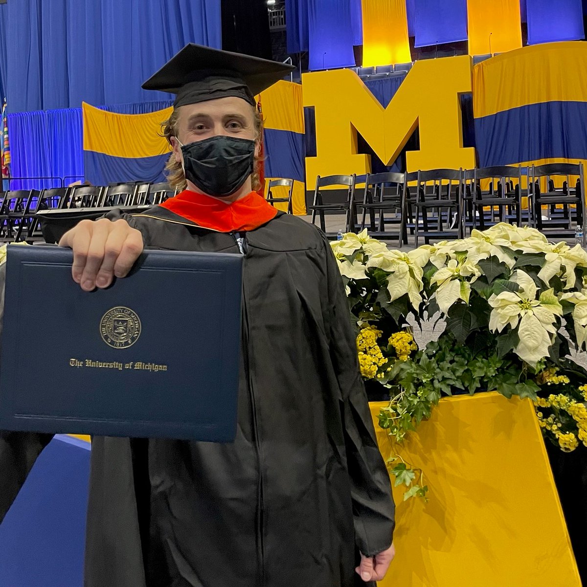 MDM23's tweet photo. Our son Jack left a sweet job at Bell Helicopter to pursue his dream of working in the space industry. Yesterday he graduated with a masters degree in Space Engineering. He will work at Sierra Space on their Dream Chaser spacecraft. We are so proud of him! @jackerscrackerz https://t.co/POqst3rupA