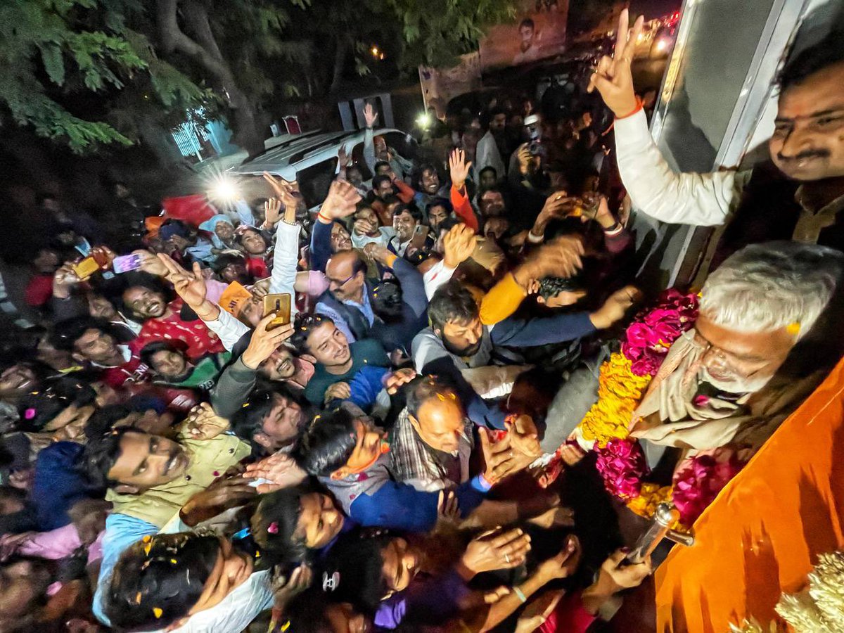swatantrabjp's tweet photo. बुंदेलखण्ड की यही पुकार, फिर एक बार भाजपा सरकार…महोबा की जनता-जनार्दन का हार्दिक धन्यवाद!

#JanVishwasYatra https://t.co/d8Eog446jm