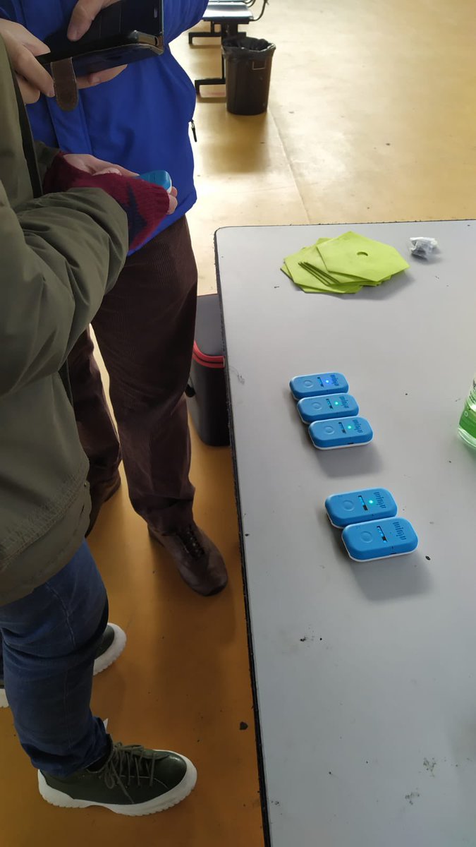 BMPozueloCva's tweet photo. Esta mañana investigadores👨‍🔬de la @uclm_es de la @esiuclm han estado tomando datos👨‍💻y poniendo a prueba los Wimu del Instituto de Tecnologías de Sistemas de Información en nuestro Pab. las Espartanas de Pozuelo!

Próximo paso sera tomar datos en entrenamientos y partidos reales! https://t.co/WTPrMwHC4o