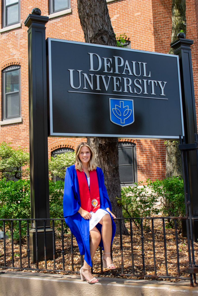 DelaneyRitsema's tweet photo. 2017-2021 
Thank you DePaul, it has been a ride 🎓💙 https://t.co/eS3F9goAdp