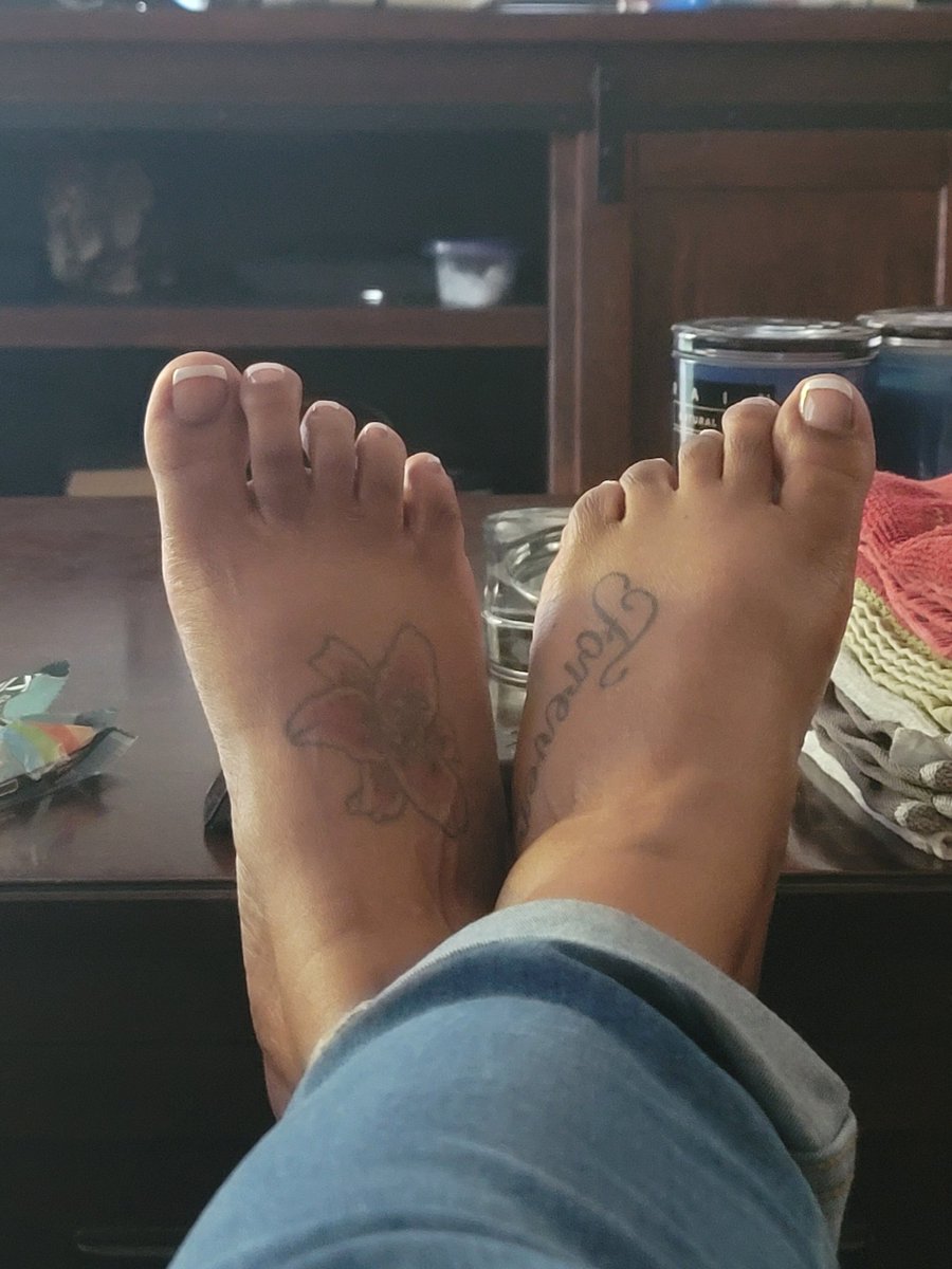 pretty_milf's tweet photo. Can't wait till summer again.🌞 https://t.co/KWDm7Qc4dA