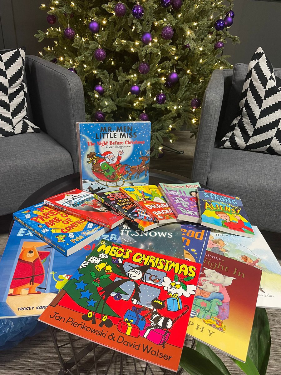 AgentMarket_X's tweet photo. BIG thank you to @ethan1004 for kindly donating these fantastic books to #AgentReads! 📚 https://t.co/6oAUWwSYSA