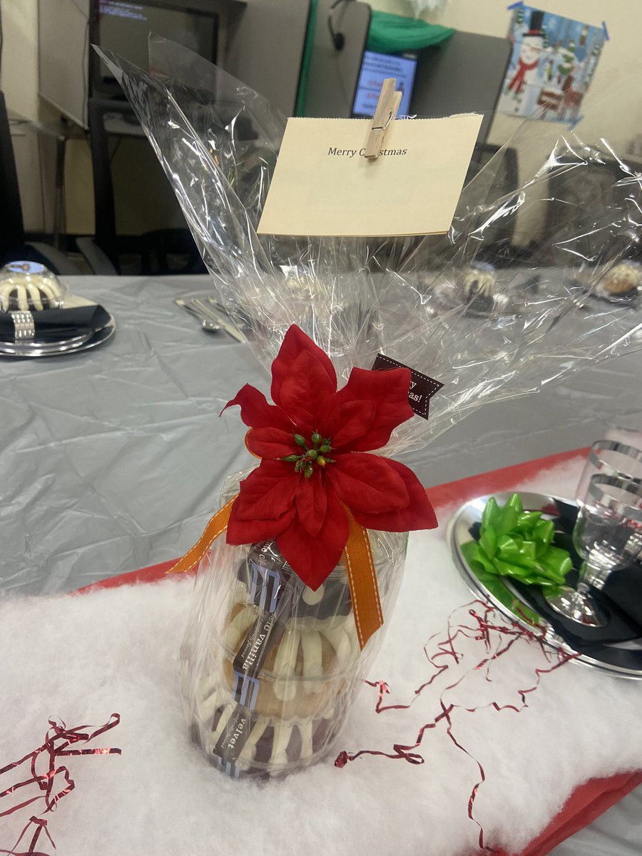 1917Depot's tweet photo. It’s party time for Supervisors!!! Nothing Bundt Cakes, Joy Teriyaki. Games, prizes and Secret Santa! https://t.co/hCOMKvGXvO