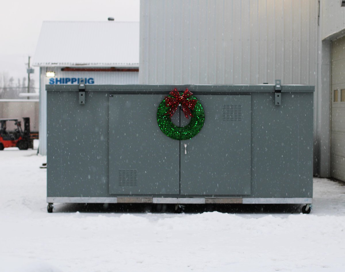 ValidManufactu1's tweet photo. This festive electrical kiosk is going to be installed over a water service on Beaver Lake road in #Kelowna!
The kiosk is insulated and heated to keep the pressure reducing control valves from freezing❄️
#festivemanufacturing #validmfg #electricalkiosk #wastewater #kiosk https://t.co/BfLUCkyEFl
