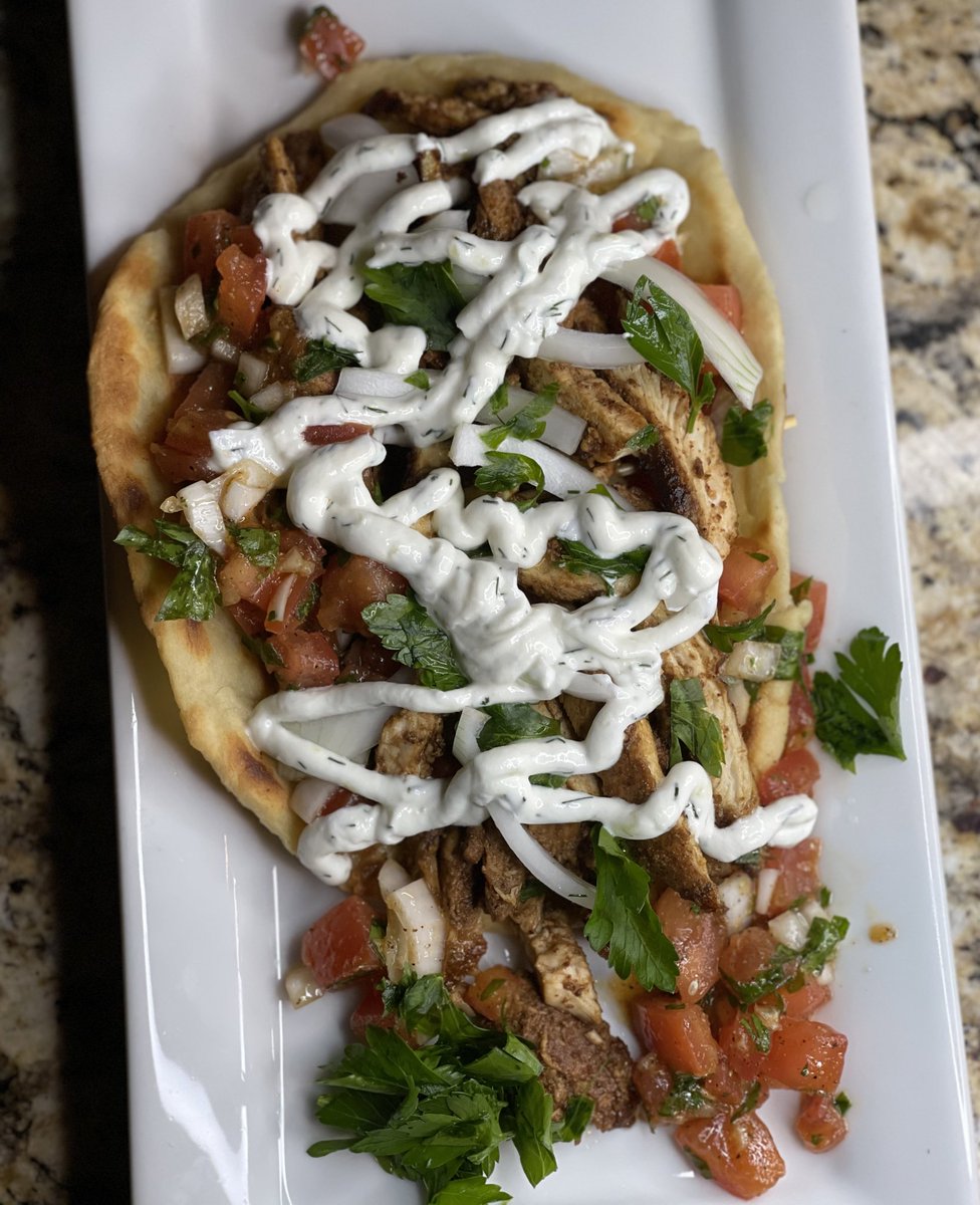 Yvonneskitchen1's tweet photo. 👨🏽‍🍳

#ChefHood
#SirKitchen
#YvonnesKitchen
#SirSays
#PlentyWiks https://t.co/rDYFnsRaIM