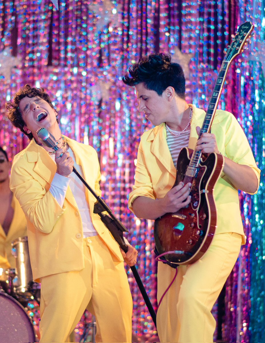 <a href="/invasoresgye/">Invasores 🛸🛰</a> 🎧🙌
<a href="/iamdicapo/">dicapo</a> 🎙 <a href="/MarceHinostroza/">Marcelo Hinostroza</a> 🎸