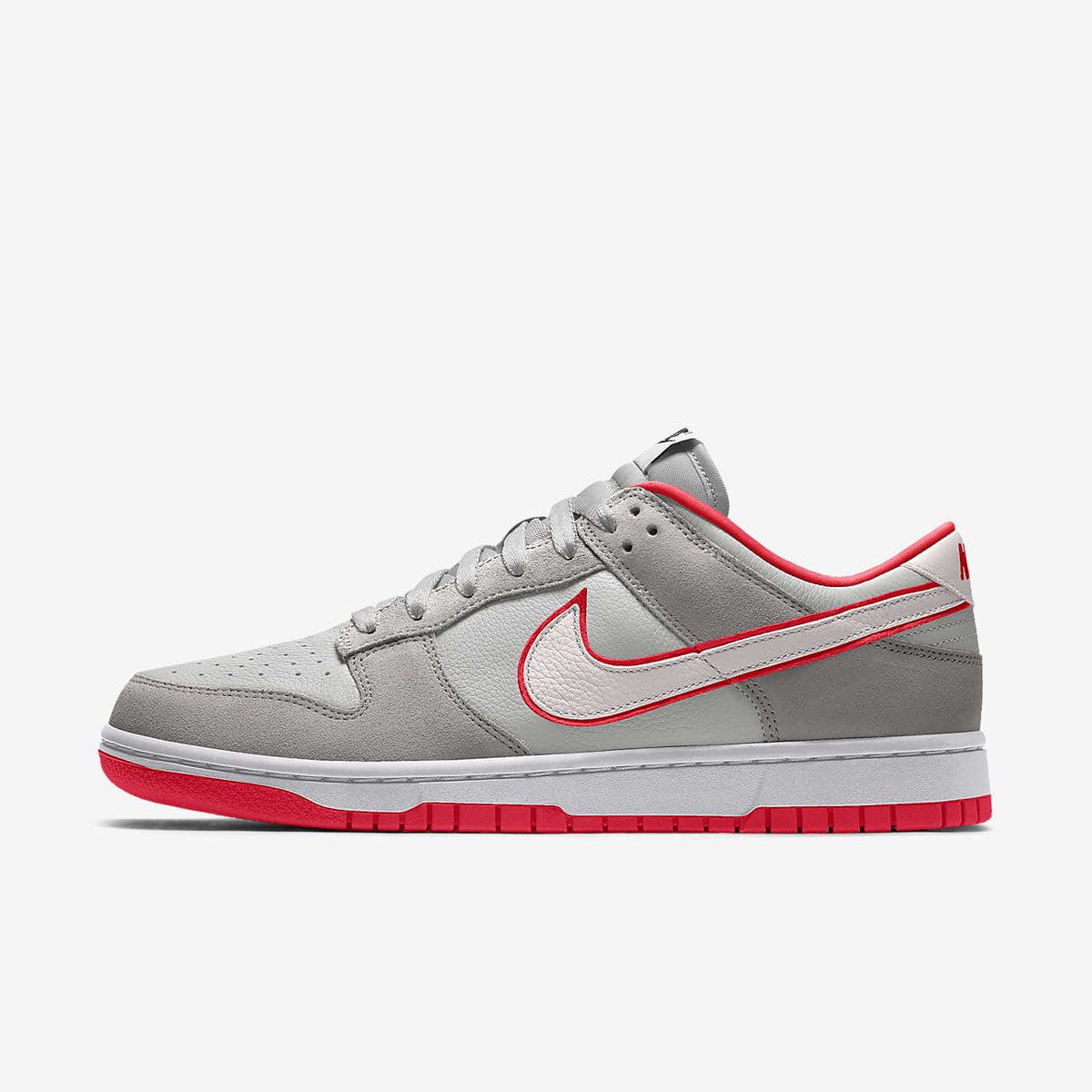 SNKR_TWITR tweet media
