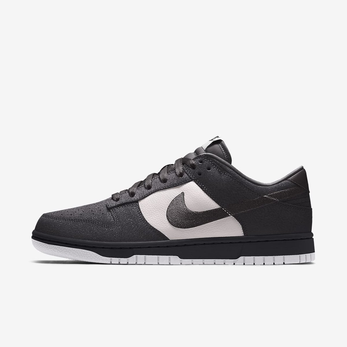 SNKR_TWITR tweet media