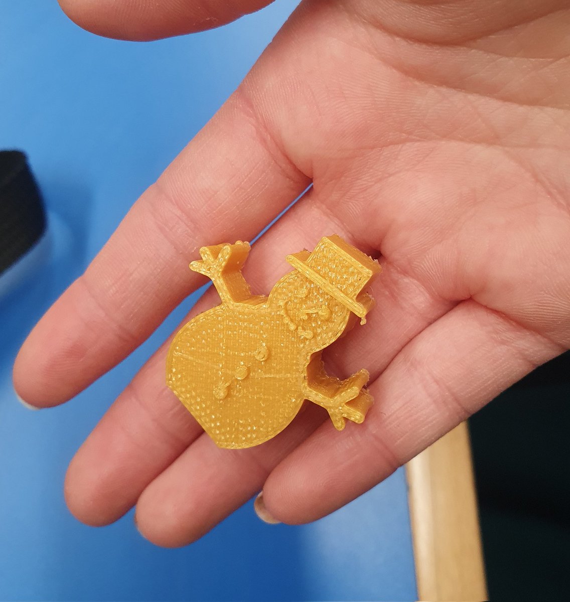 GraphicsDCG_CC's tweet photo. More Christmas decorations 3D modelled by 1st Yr students &amp; 3D printed, some beautiful work after such a short time in Graphics #lcetbschools #lcetb #edchatie #edutwitter @CastletroyC #solidworks #3dmodeling #3Dprinting https://t.co/lM4WHH4GVs