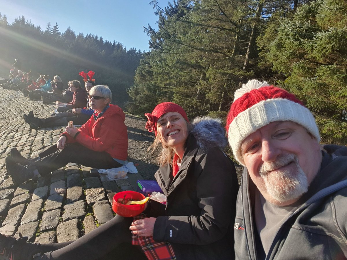 LinlithgowRamb1's tweet photo. A super walk on Saturday for Linlithgow Ramblers.  Stunning weather. https://t.co/R7QIrNRAdf
